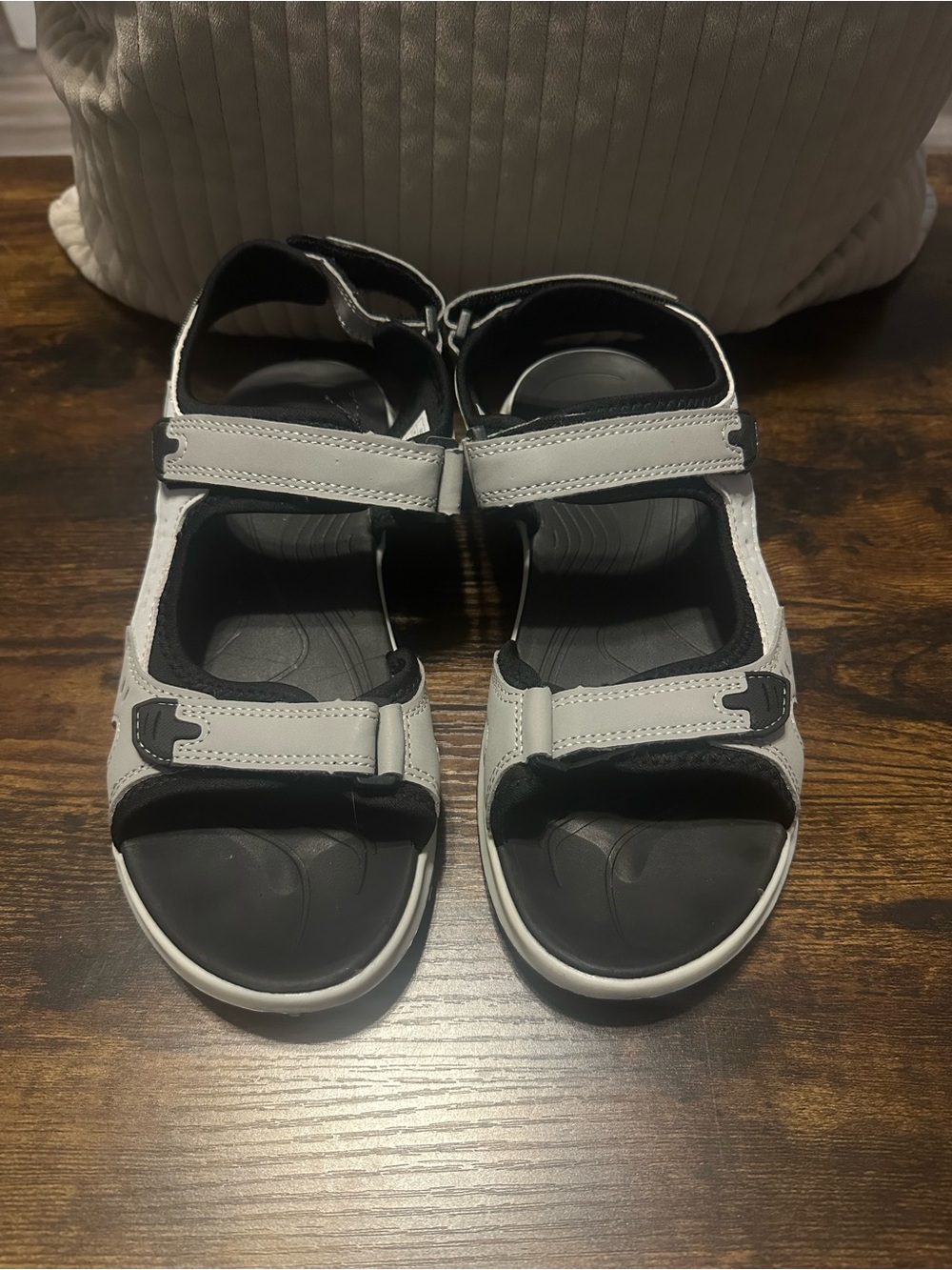 Dream Pairs Black and White Women's Sport Sandals